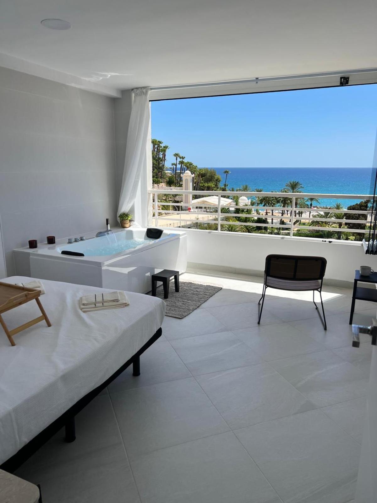 Modern Sea View With Private Jacuzzi *